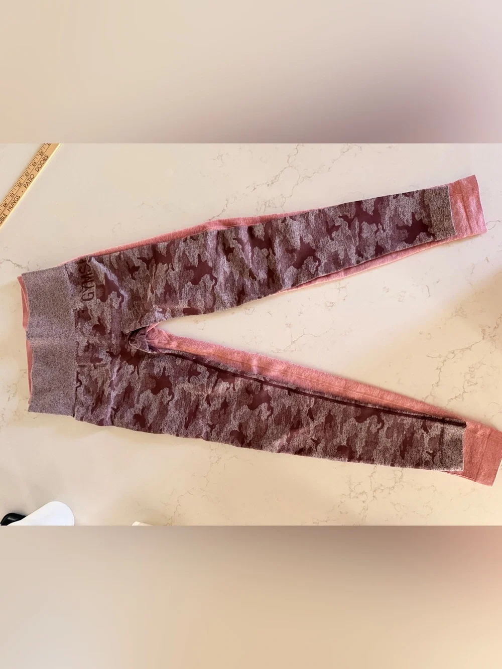 Gymshark women’s  Leggings Trio in Orange, Pink & Gray/burgandy Camo-Small - Picture 6 of 14